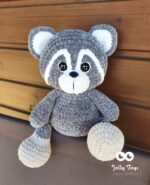 Personalized crocheted raccoon - Image 2