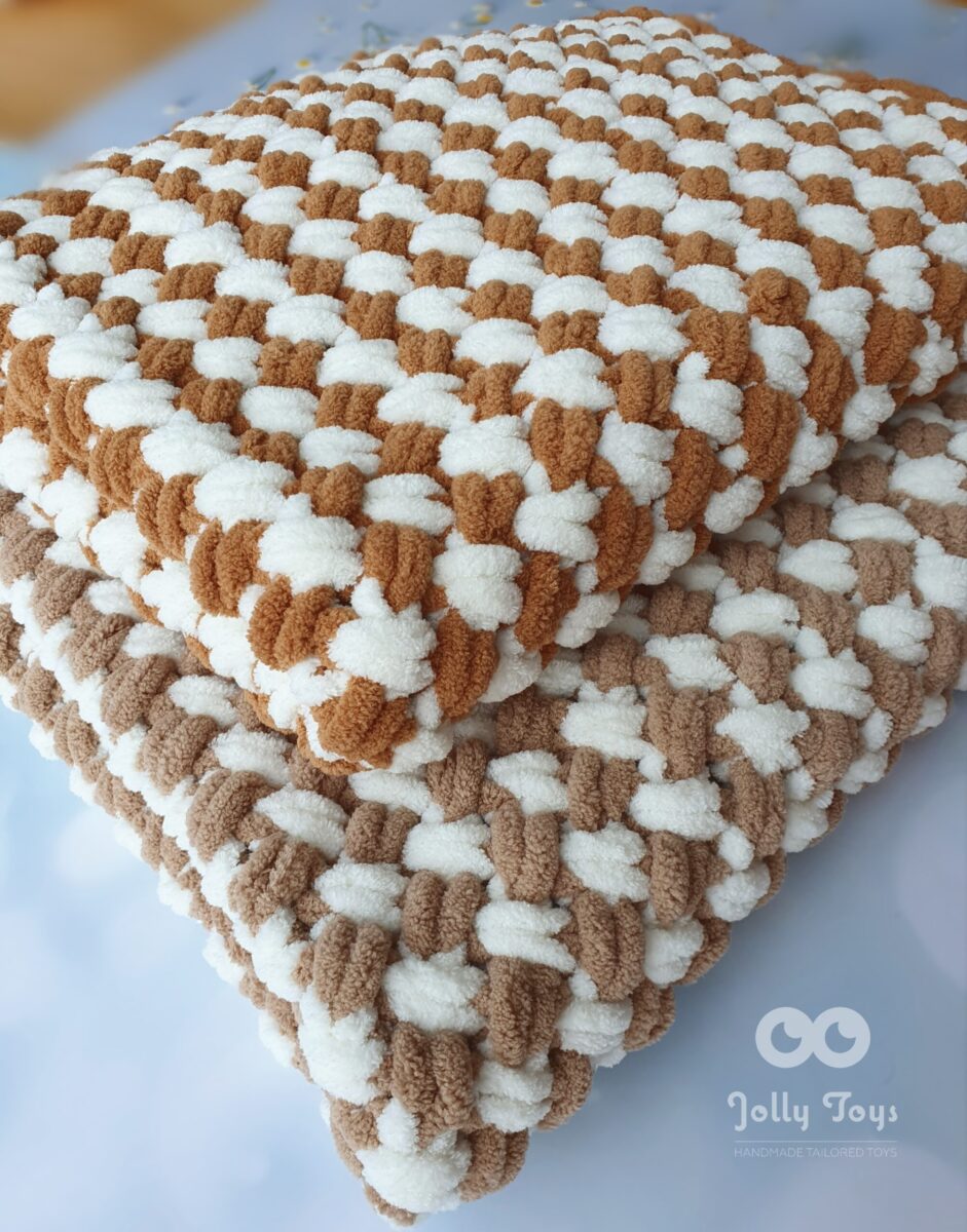 20220129_105833_1643478301486 Baby blanket brown/white - Image 4