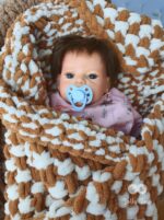 Baby blanket brown/white - Image 2