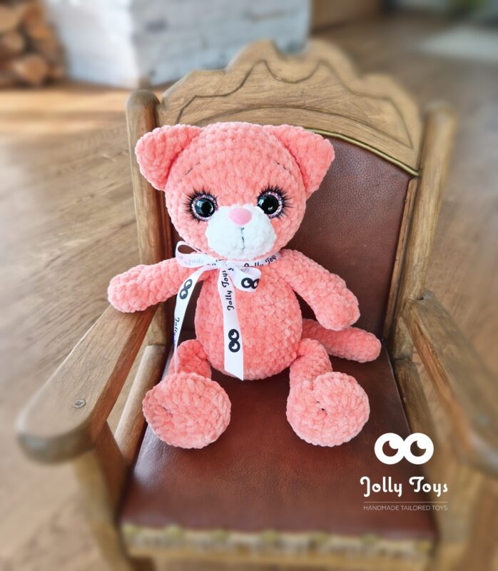 20230620_181320_1687289304710 Coral pink small cat - Image 1