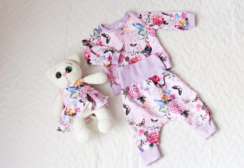 IMG_9130 Set: baby clothes for a girl (0-3 months) + cat. Gift box with name and date of birth - Image 4