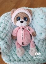 Sleepy teddy in pink pijama