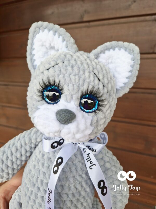 20230429_191246_1682786593407 Gray cat - Image 1