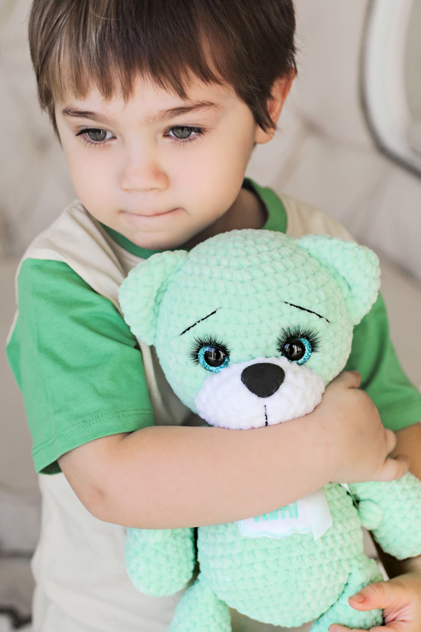 1G0A7060 Poiss mänguasjaga Karu nimega