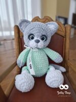 The Cat in the Mint Pijama