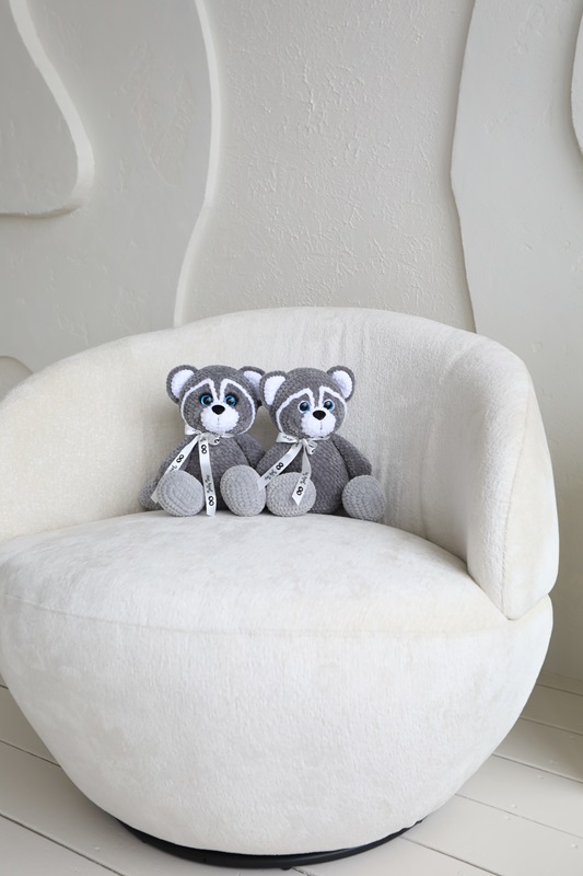 1G0A3368s Personalised crocheted raccoon - Image 6