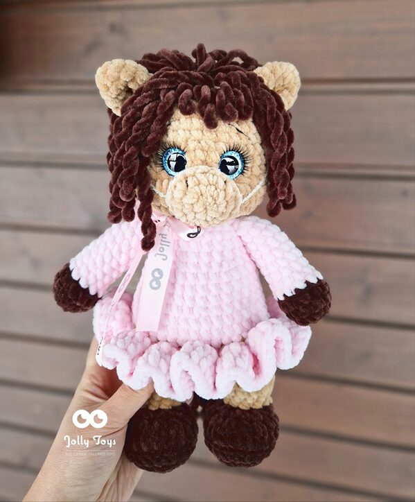 1000086715 2026 aasta sümbol hobune-tüdruk kleidis