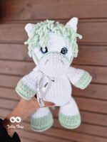 Suurem valge/münt hobune Nime ja sünniandmetega 2026 aasta sümbol