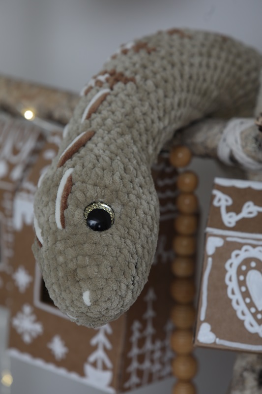 1G0A7261s Brown Magical Snake Symbol of the Year 2025 - Image 4