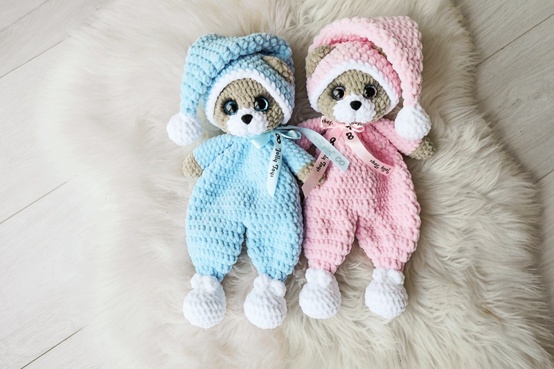 1G0A7464s A teddy bear in a blue pajama Personalised babyshhower giftidea - Image 2