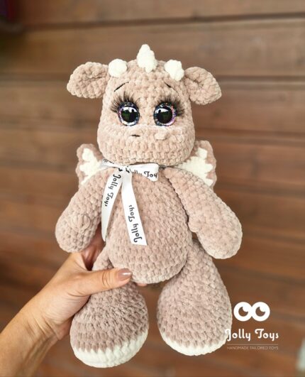 Maagiine pruun draakon Katsikukingitus beebile