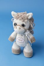 nimeline mänguasi hobune 2026 aasta sümbol Valge hobune