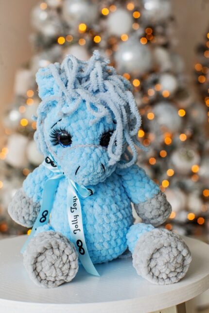 helesinine hobune 2026 aasta sümbol